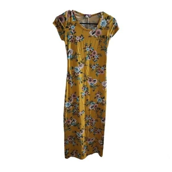 Discreet Floral Dress - Picture 1 of 3